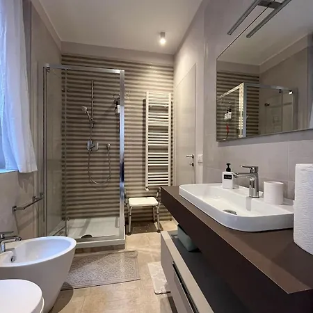 Anna Lucia's Flat Vicino A Trastevere E Al San Camillo Appartamento Roma